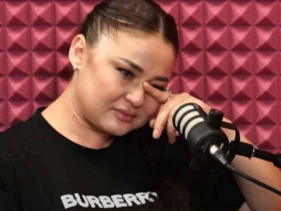 «Тұрсынбек өліп қалған жоқ»: Қоғам белсендісі Мөлдір Мұқанованы сынға алды