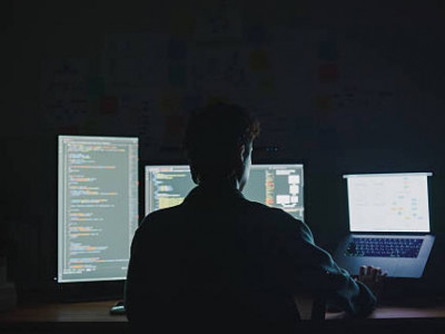 Түнде жұмыс істеу бүйрекке зиян – зерттеу