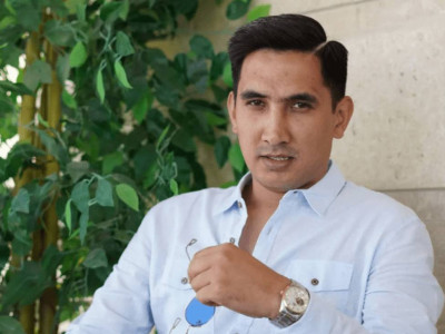 "Блогердің апасы садақа сұрап жүр": Қайырымдылықпен айналысатын Самат Бекебаев мәлімдеме жасады