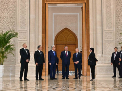 Орталық Азия және Әзербайжан мемлекеттерінің басшылары Ислам өркениеті орталығына барды