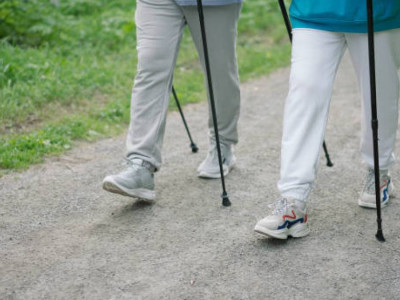 "Күніне 10 мың қадам жүруден де нәтижелі": ғалымдар жаяу жүрудің ең пайдалы түрін атады