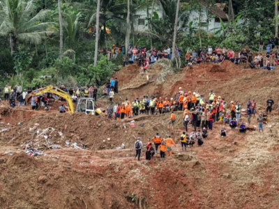 Индонезиядағы көшкін салдарынан 30 адам қаза тапты