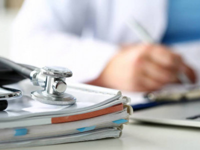 Қазақстанда медицина қызметкерлеріне күш қолданғандарға жаза күшейеді