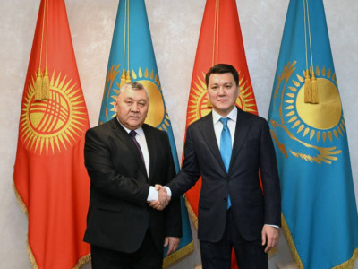 Ерлан Қарин Қырғыз Республикасының Мемлекеттік хатшысы Марат Иманқұловпен кездесті