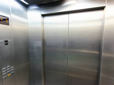 Лифтіде түкірген азаматқа айыппұл салынды