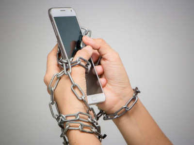 Цифрлық аутизм дерт пе, әдет пе?