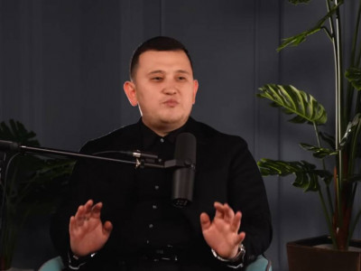 Балалы болсаң көлік пен пәтер береміз дегендер құттықтауға жараған жоқ – Елдос Колобек ренішін жеткізді