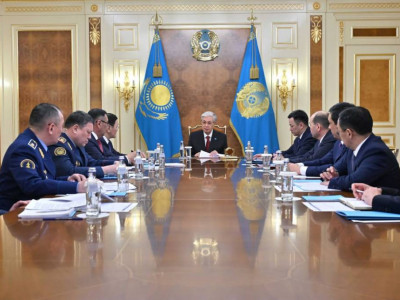 Президент әскери және құқықтық тәртіп мәселелері бойынша кеңес өткізді