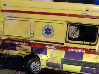 Алматыда жедел жәрдем көлігі апатқа ұшырап, фельдшер көз жұмды