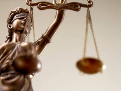 «Шылым бермеген»: Ақтөбеде көшедегі адамды пышақтап өлтірген күдікті сотталды