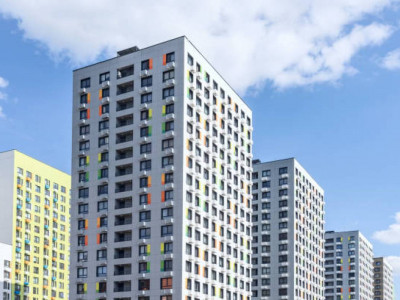 Петропавлда интернет орнатып жүрген жұмысшы биіктен құлап, көз жұмды