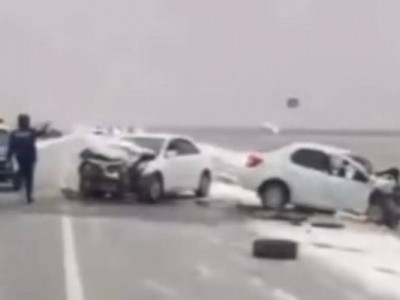 Ақтөбе облысында екі көлік соқтығысып, бір адам қаза тапты (ВИДЕО)