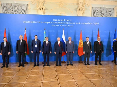 Ресей Президенті ҰҚШҰ Парламенттерінің төрағаларымен кездесті