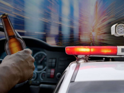 Есірткі шегіп, өмір бойына көлік жүргізу құқығынан айырылған азамат үшінші рет ұсталды