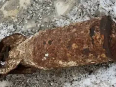 Маңғыстаулық аңшы Каспий жағалауынан әуебомбасын тауып алды