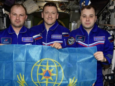 ТЖМ қызметкерлеріне ғарыштан құттықтау жолданды