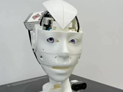 Астаналық оқушылар инклюзияны дамытуға арналған жаңа робот құрастырып жатыр