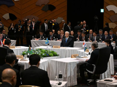 Жалпы сомасы – 3,7 млрд: Президенттің Жапонияға сапары аясында 60-тан астам құжатқа қол қойылды