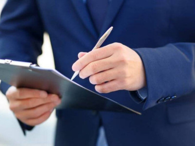 Мемлекеттік қызметкерлерге кәсіпкерлікпен айналысуға бола ма?