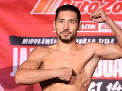 Бокс сарапшысы Әлімханұлымен енді ешкім жекпе-жекке шықпайтынын айтты