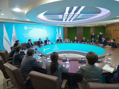 «AMANAT» партиясы мен Кәсіподақтар федерациясы өзара ынтымақтастық туралы меморандум жасасты