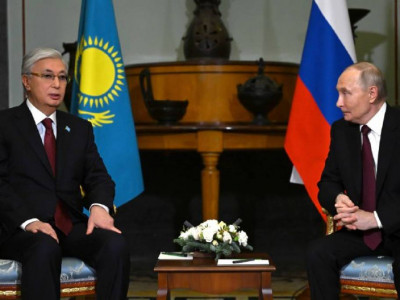 Қасым-Жомарт Тоқаев Ресей Федерациясының Президентімен кездесті