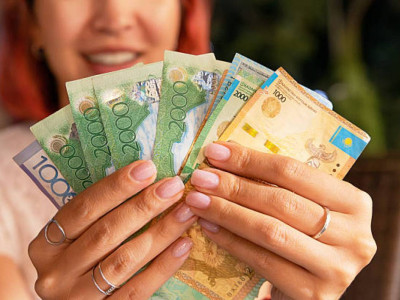 Үкімет: Өңірлерде шағын бизнесті қолдауға жыл сайын 400 млрд теңге бөлінеді