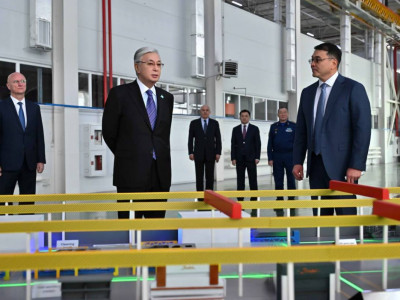 Президент Besqaru зауытымен танысты