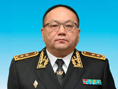 Қорғаныс министрінің орынбасары қызметінен кетті