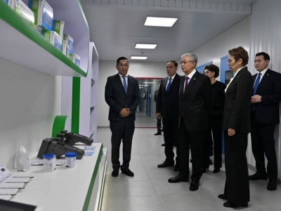 Президент Жамбыл облысындағы фармацевтикалық кәсіпорындардың қызметімен танысты