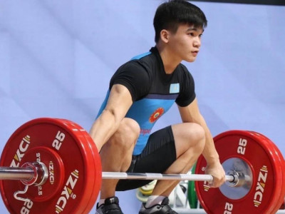 Қазақстандық ауыр атлеттер Қырғызстандағы турнирде төрт алтын медаль жеңіп алды