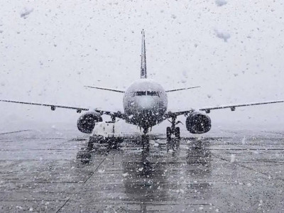 Астана әуежайында 15 ұшақ тоқтатылды