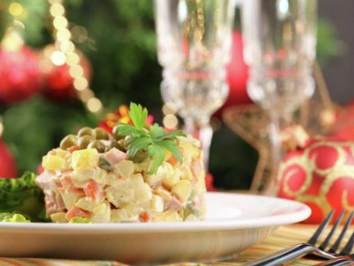 Дәрігер жаңа жыл дастарқанындағы ең қауіпті тағамдарды атады