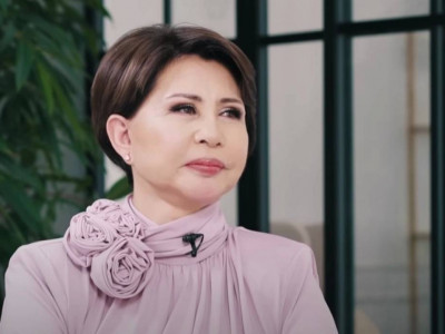 «Айтылмаған сырлар»: Роза Рымбаева жазбасымен жұртты ойландырып қойды