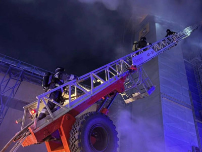 Алматыда 12 қабатты үйден өрт шықты