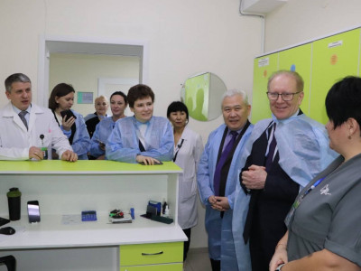 Мәжіліс депутаттары Қостанайдағы цифрлық жобалармен танысты