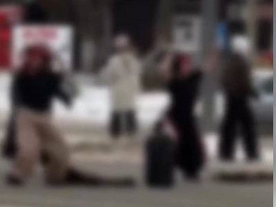 Оралда жол үстінде билеген қыздар жауапқа тартылды