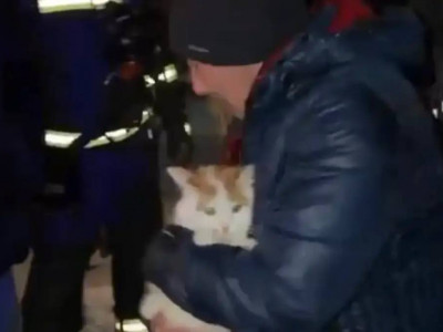 Қарағандыда көпқабатты үйде болған өрттен 25 адам құтқарылды