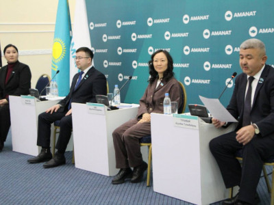 Депутаттар Павлодар облысында еріктілер қозғалысын дамыту мәселесін талқылады