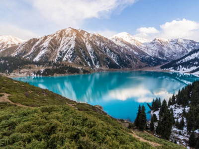 Vogue Қазақстанды үздік туристік бағыттардың қатарына қосты