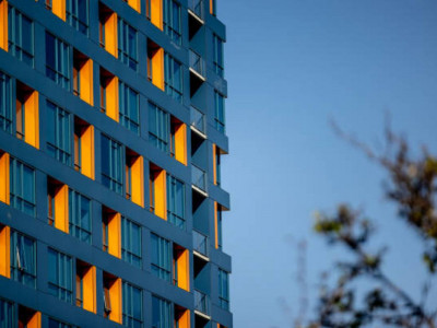 Шымкентте ер адам 16-қабаттан құлап көз жұмды