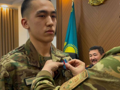 Семей тұрғынын өрттен аман алып қалған жігіт Ұлттық ұлан қатарына қосылды