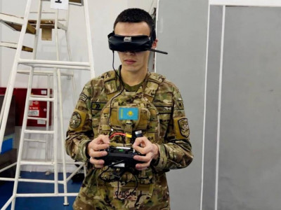 Әскери институттың 300-ден астам курсанты FPV-дрондарды қолдануды меңгермек