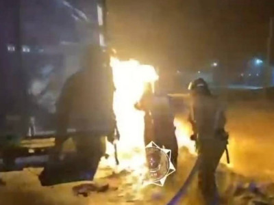 Астанада жүк көлігі өртенді