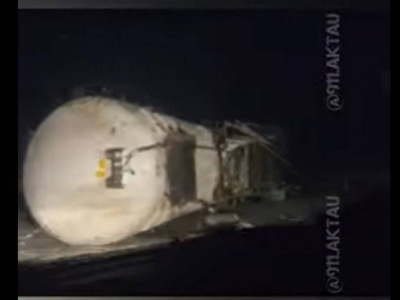 Ақтау маңында газ тасымалдаушы көлік аударылды