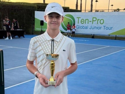 14 жастағы қазақстандық теннисші Дубайдағы турнирде чемпион атанды