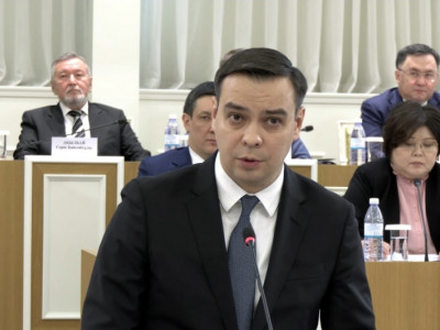 Артур Ластаев Конституцияда өмір сүру құқығының абсолюттік басымдығын бекітуді ұсынды