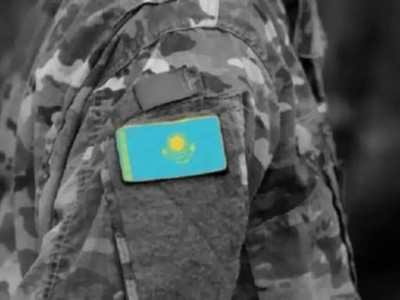 «Өзін-өзі атқан»: Өскемендегі әскери бөлімде сарбаз көз жұмды