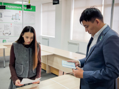 «AMANAT» партиясы 20 жыл құжатсыз жүрген Маңғыстау тұрғынына азаматтық алуға көмектесті