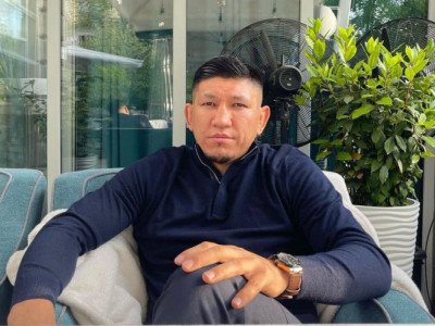 "2 млн доллар "әкелдім": Қуат Хамитов футбошылардан айырмашылығын айтты